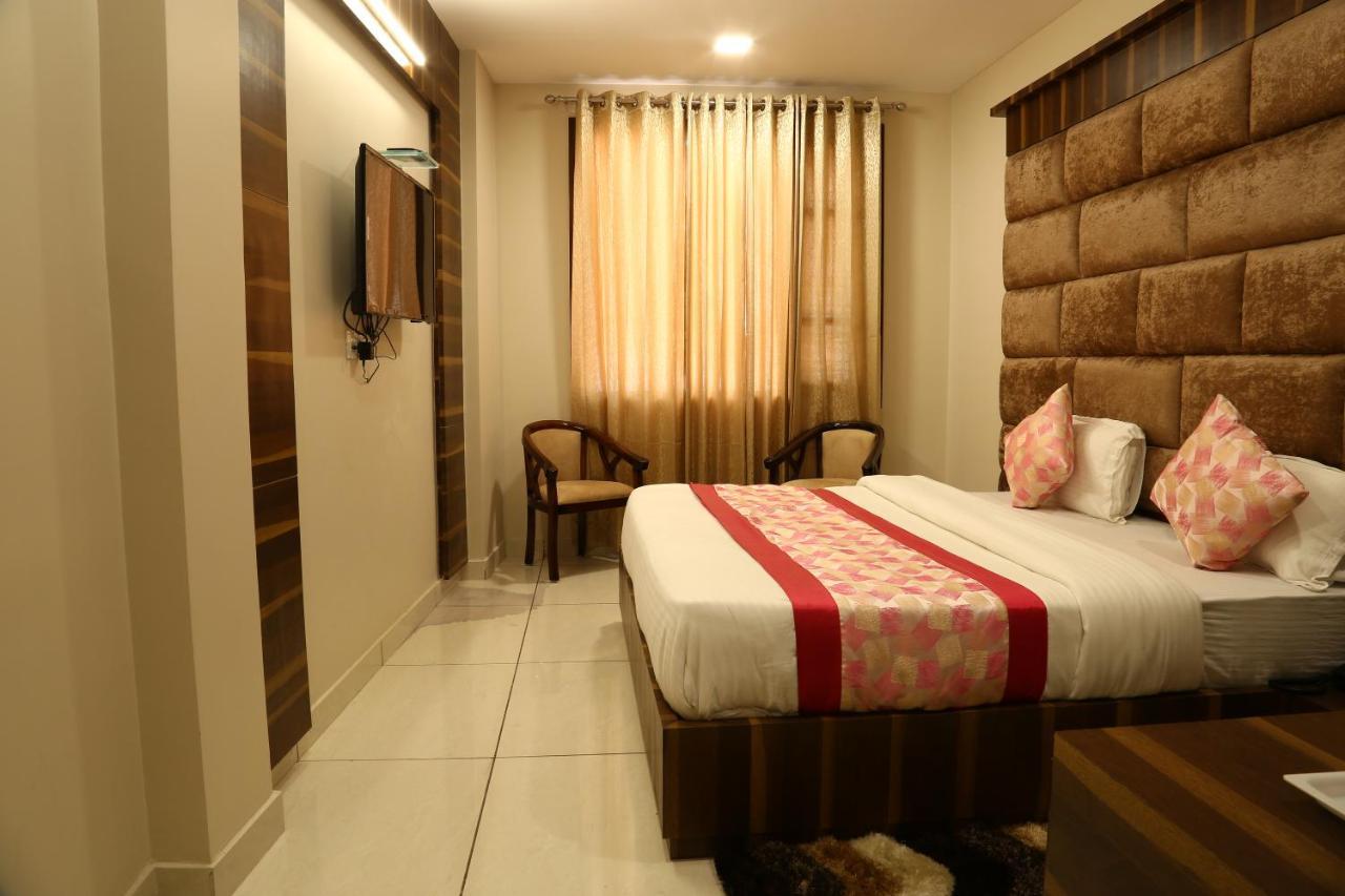 Hotel Kush Ganga Heritage Haridwār Exterior foto