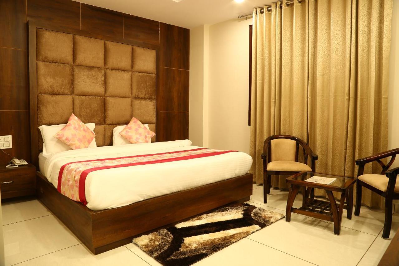 Hotel Kush Ganga Heritage Haridwār Exterior foto
